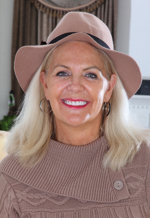 Mature NL are proud to present you with a xxx photos featuring lovely damsel xxx gallery 205008