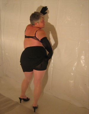 TAC Amateurs invites you to browse their xxx pictures with Girdle Goddess xxx gallery 266379