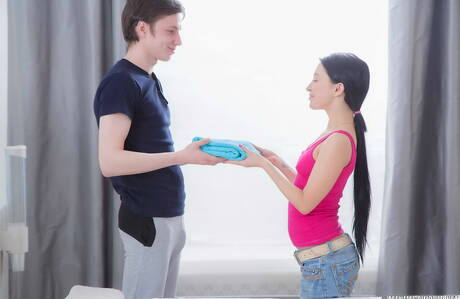 Tricky Masseur are pleased to offer you a free pictures featuring Sandra in boy fuck girl scene