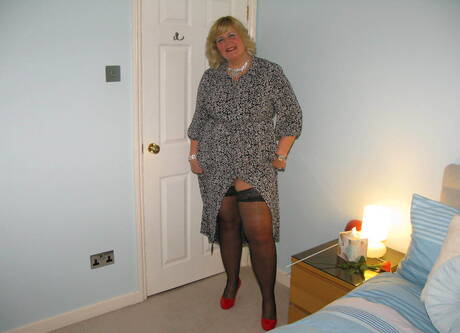 TAC Amateurs are pleased to offer you xxx pics featuring Chrissy Uk xxx gallery 274197