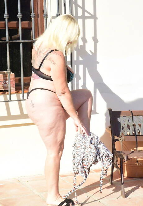 TAC Amateurs offers xxx pic gallery with Melody xxx gallery 273522